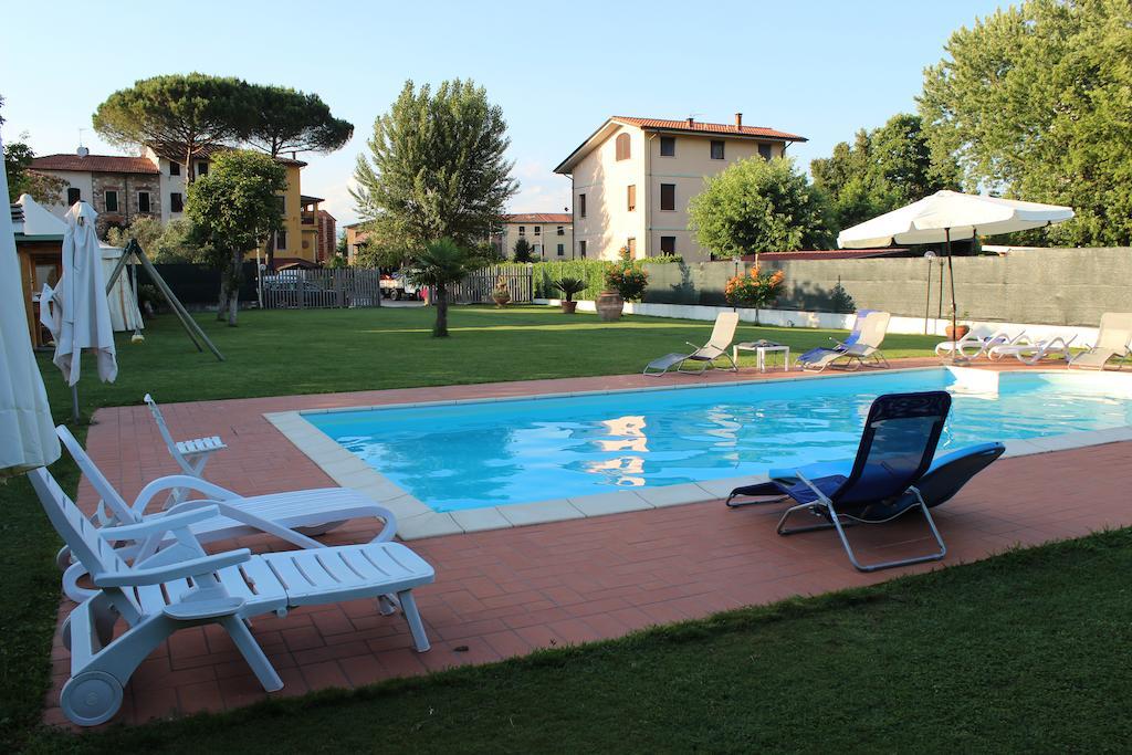 B&B Il Casale Di Nanni Lucca Ngoại thất bức ảnh