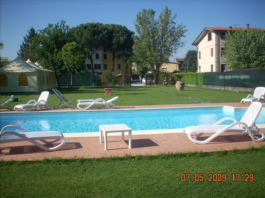 B&B Il Casale Di Nanni Lucca Ngoại thất bức ảnh